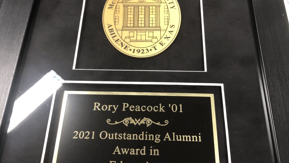 Outstanding Alumni Award